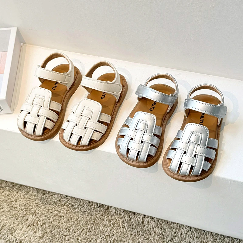 

2026 Summer Fashion Kids Roman Sandals Girls Cute Woven Hook and Loop Soft Sole Beach Shoes Toddler Casual Footwear Silver Beige