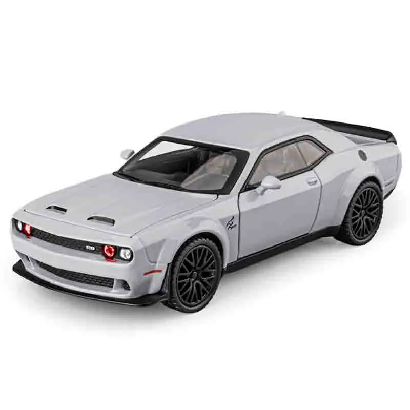 รถของเล่น Dodge Challenger Hellcat ขนาด 1:32 ผลิตจากโลหะหล่อขึ้นรูป พร้อมเสียงและไฟ