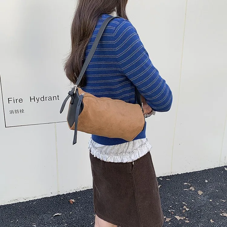 

PU soft leather women's matte suff retro hand carry shoulder cross body original picture pillow bag