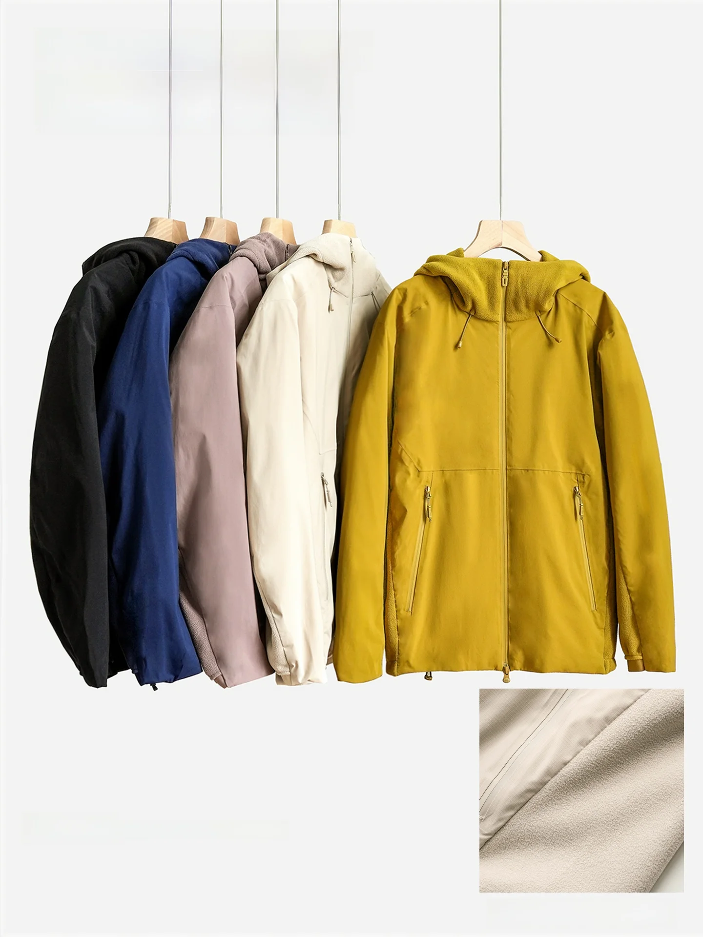 

Парные куртки с капюшоном из 90% белого пуха: мужская флисовая куртка с пэчворком и женское стеганое пальто. Теплая повседневная верхняя одежда.