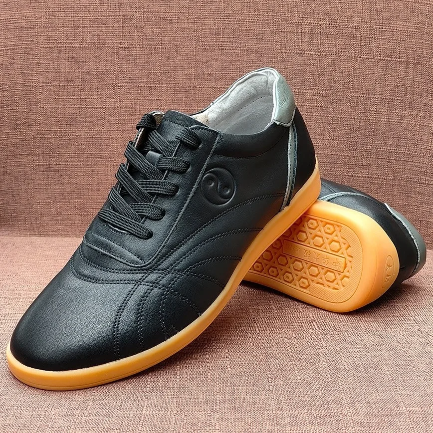 Scarpe Tai Chi Arti marziali Vera pelle Pelle bovina premium Leggero antiscivolo Scarpe Wushu Comode calzature per esercitazioni Taiji