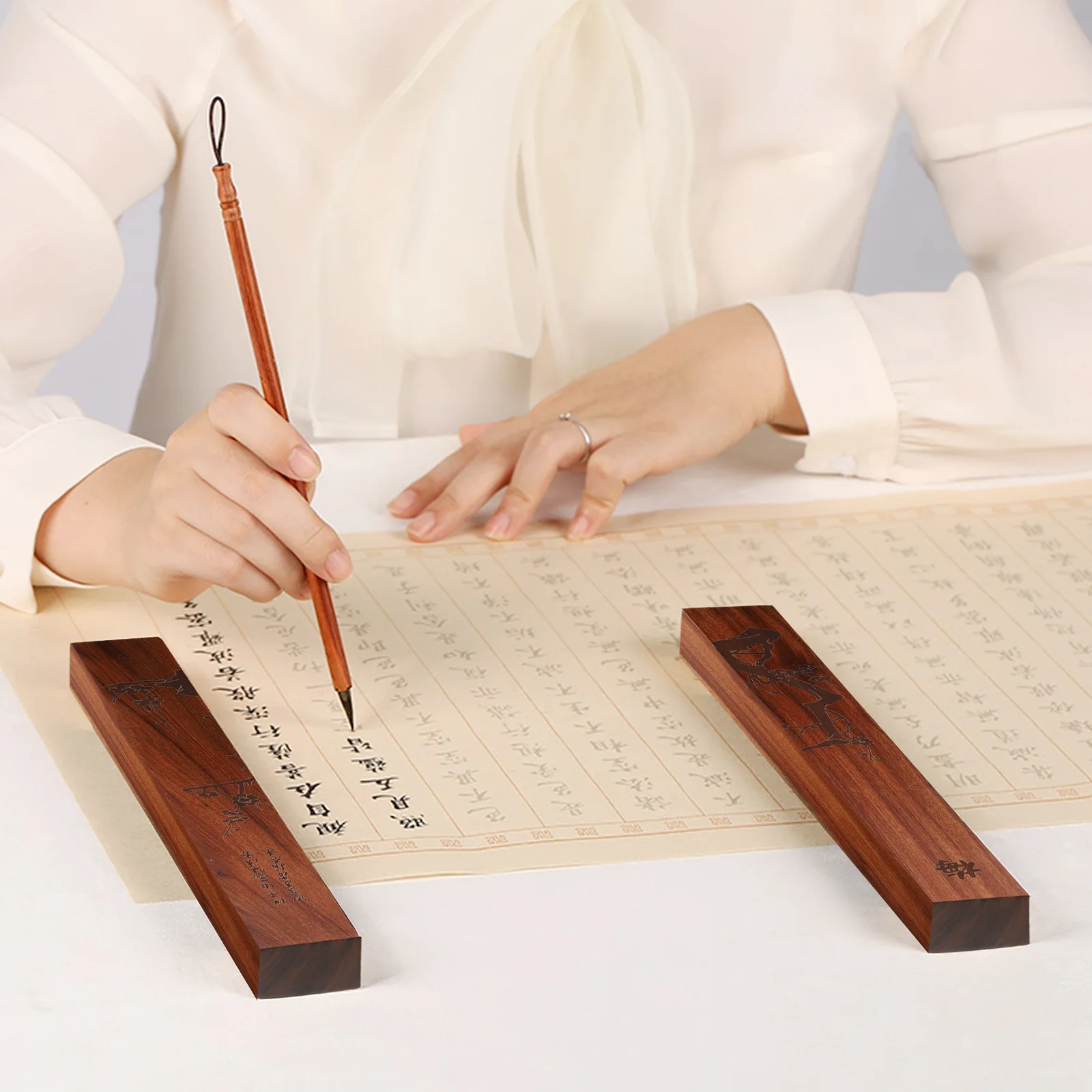 

2pcs Black Ebony Paperweights Modern Office Desk Decor Home Calligraphy Wood Desktop Supplies For Study Wedding Events Art