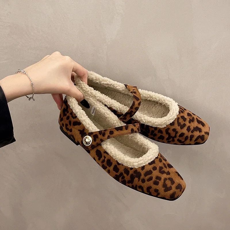 

Suede Leopard Loafers Womens Shoes Winter New Flats Marie Janes Shoes 2025 Trend Shallow Casual Sneakers Cotton Mujer Zapatos