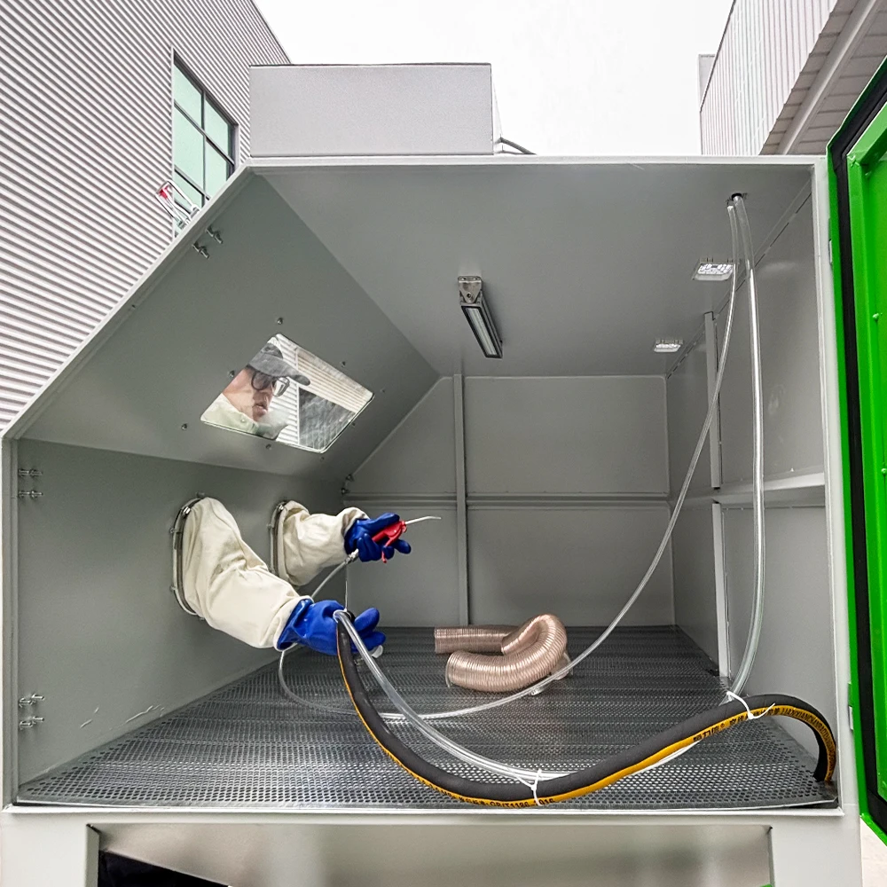 LS-1010FT Split Dry Industrial Sandblaster Machine High Pressure Cleaner Versatile Rust Removal Tool Stable Operation Low
