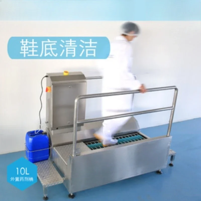 The sole cleaner uses an absorbent sponge  remove water and dehumidify