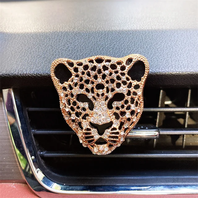 Bling Aroma Vent Clip Auto Interior Decor Zapach Zapach Perfumy Odświeżacz powietrza Ozdoby samochodowe Diamentowy lampart Akcesoria samochodowe