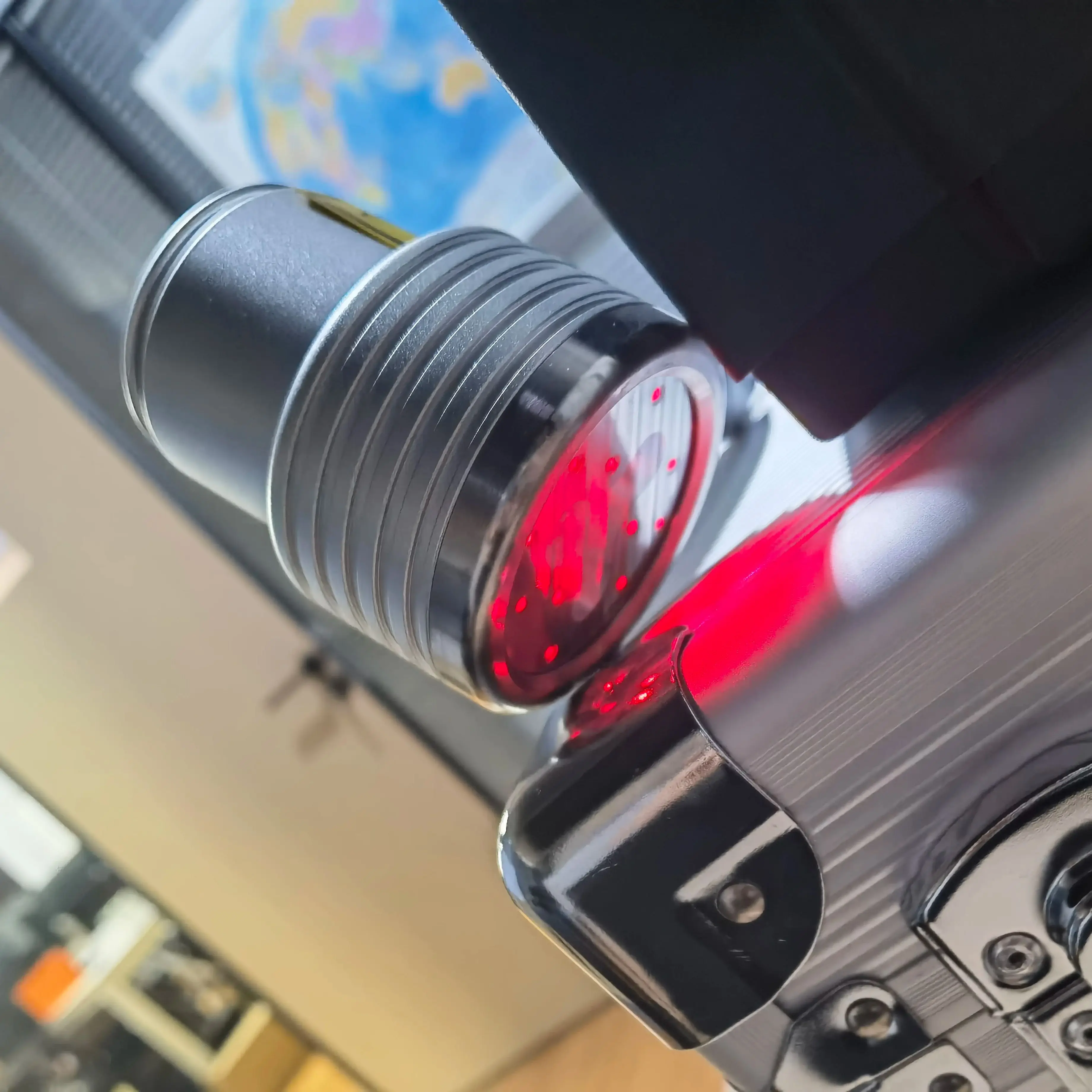 

Профессиональный машина для холодной лазерной терапии высокой мощности HLKGO мощностью 5 Вт, глубокое проникновение 808 нм для боли в мышцах суставов