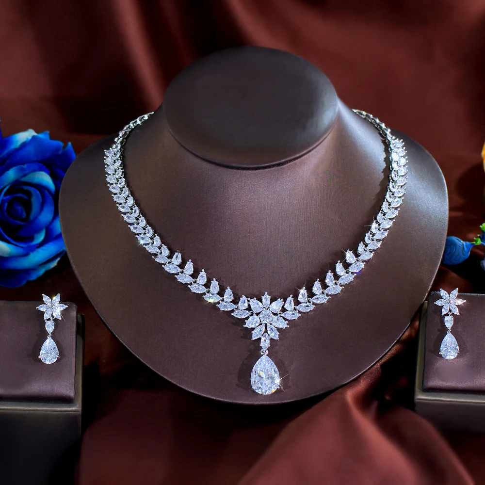 

Серьги и ожерелье ThreeGraces с блестящими кубическими циркониями в форме большой капли воды, комплект украшений для свадьбы и вечеринки для женщин T1007