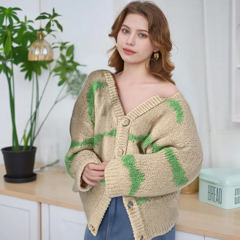 

Цветной свободный и изысканный женский свитер с v-образным вырезом, весенне-осенний модный полосатый вязаный кардиган в корейском стиле