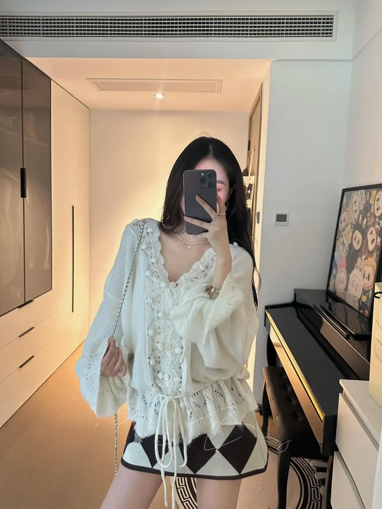 

Retro Floral Knitwear Hollow out Loose Women's Top Autumn Winter Gentle Style V-Neck Long Sleeve Slimming Casual Sweater