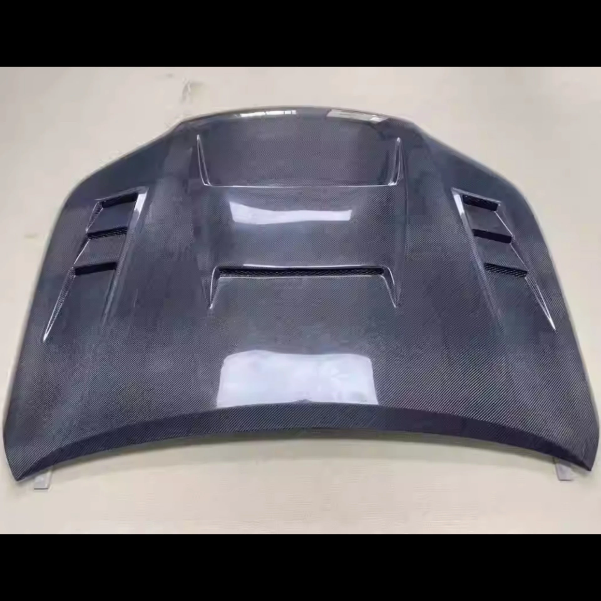 Body Kit Carbon Fiber Engine Cover Resin Hood for Toyota HiLux Light Weight Bonnet Car Accessories