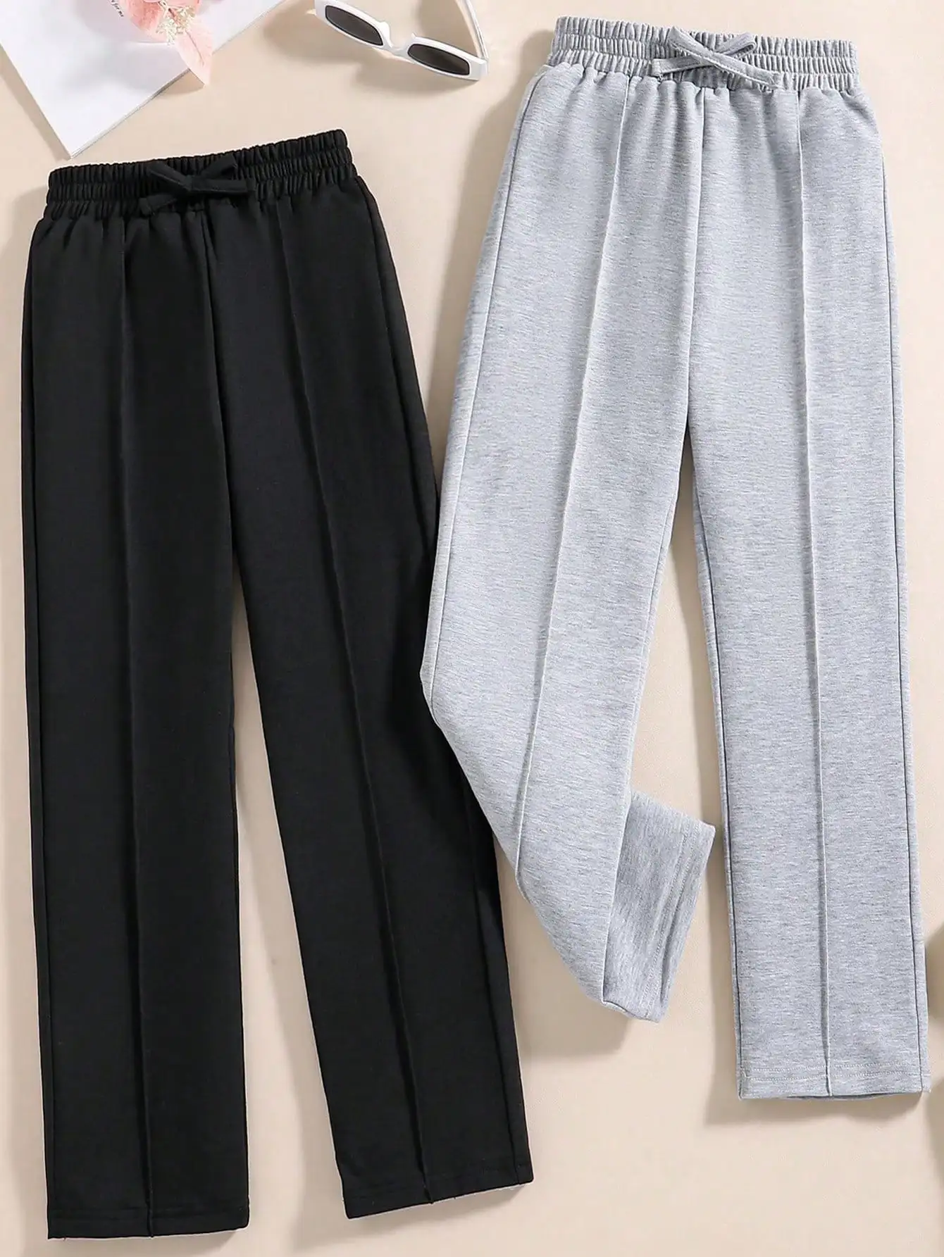 

Комплект из 2-х однотонных спортивных брюк-джоггеров с завязками на талии для девочек и мальчиков