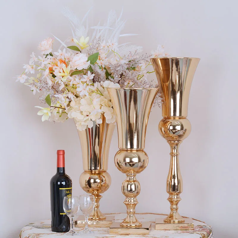 

Golden Metal Vase for Party, Desktop Center Decorations, Road Leader Candlestick, Wedding Props, Home Decoration 2PCs