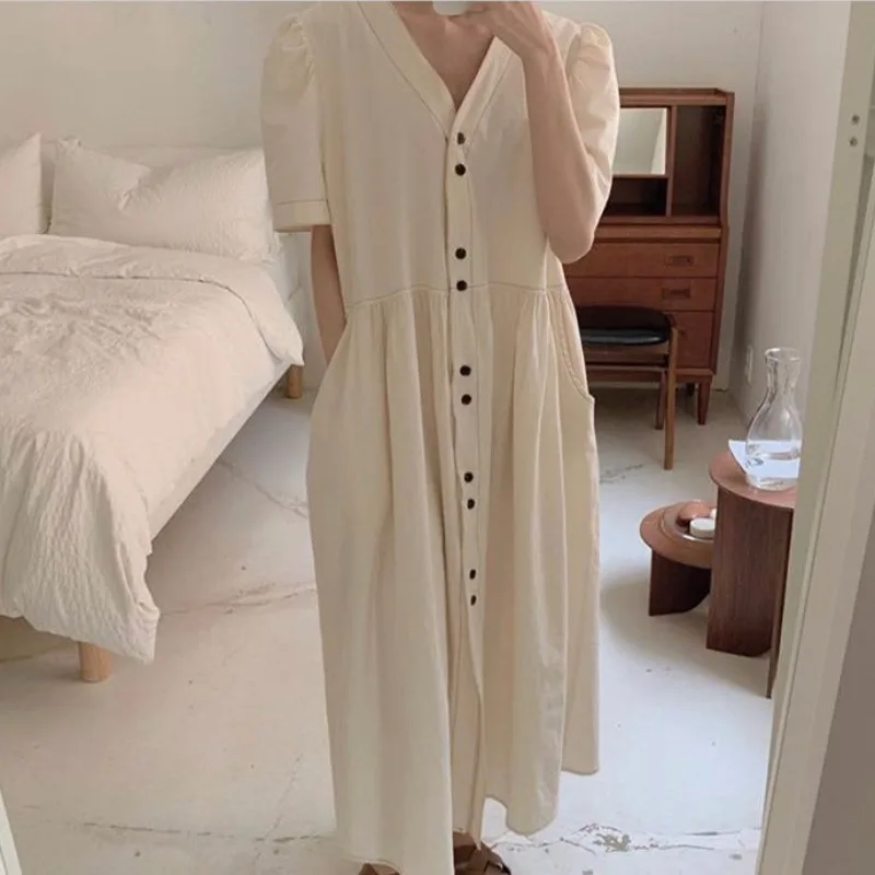 

Японское летнее женское платье с V-образным вырезом, на одной пуговице, с пышной плиссированной юбкой до колен, стройнящее, с рукавами-фонариками