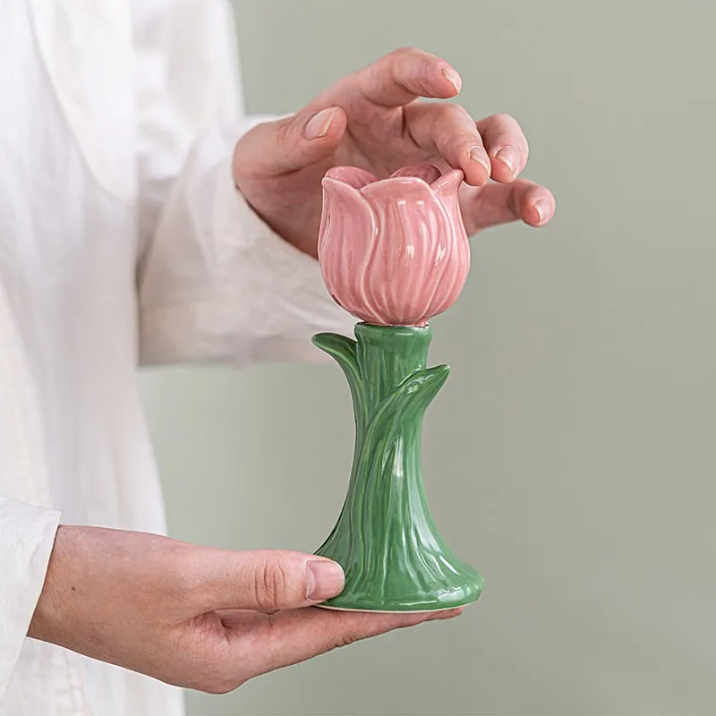 Creative Ceramic Tulip Shaped Candlestick Nordic Style Candle Holders Party Ambience Desktop Decor Crafts Ornaments Candle Cup