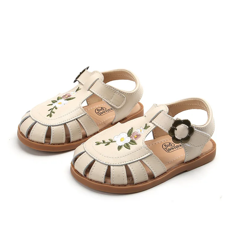 Children Sandals Girls Fashion Embroidery Geniune Leather Sandals Hollow out Soft Sole Non-slip Sandals Size 22-31