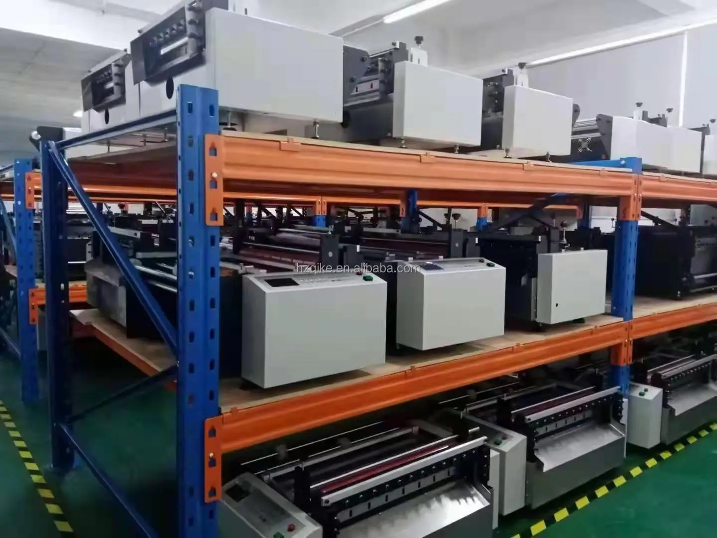 J700G Macchina da taglio automatica con scanalatura a V di buona qualità Scanalatrice pneumatica per scatola