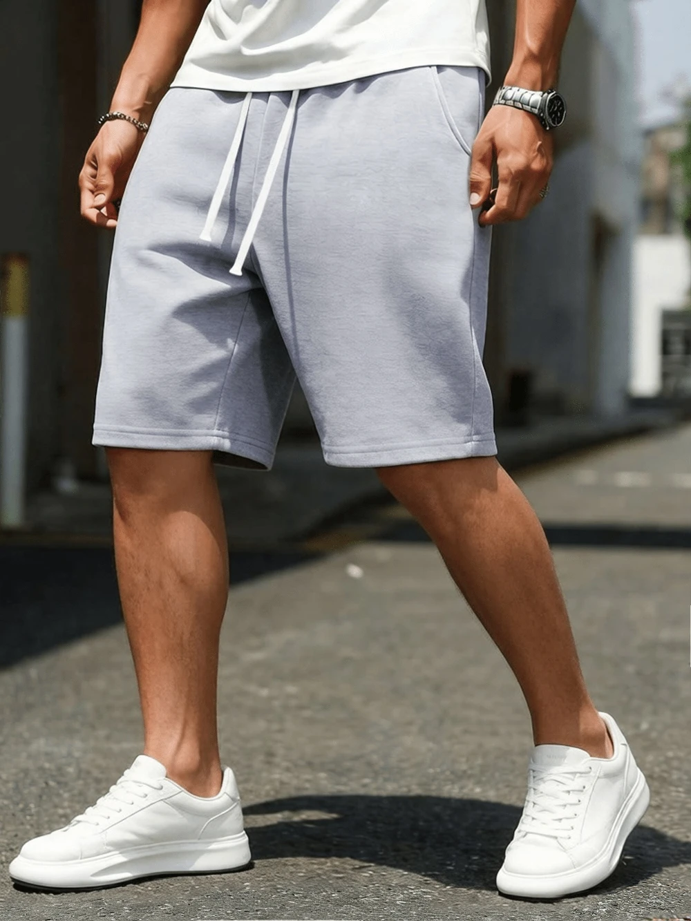 

Summer men's casual cargo shorts with simple pocket design and drawstring elastic waistband machine washable suitable for men's