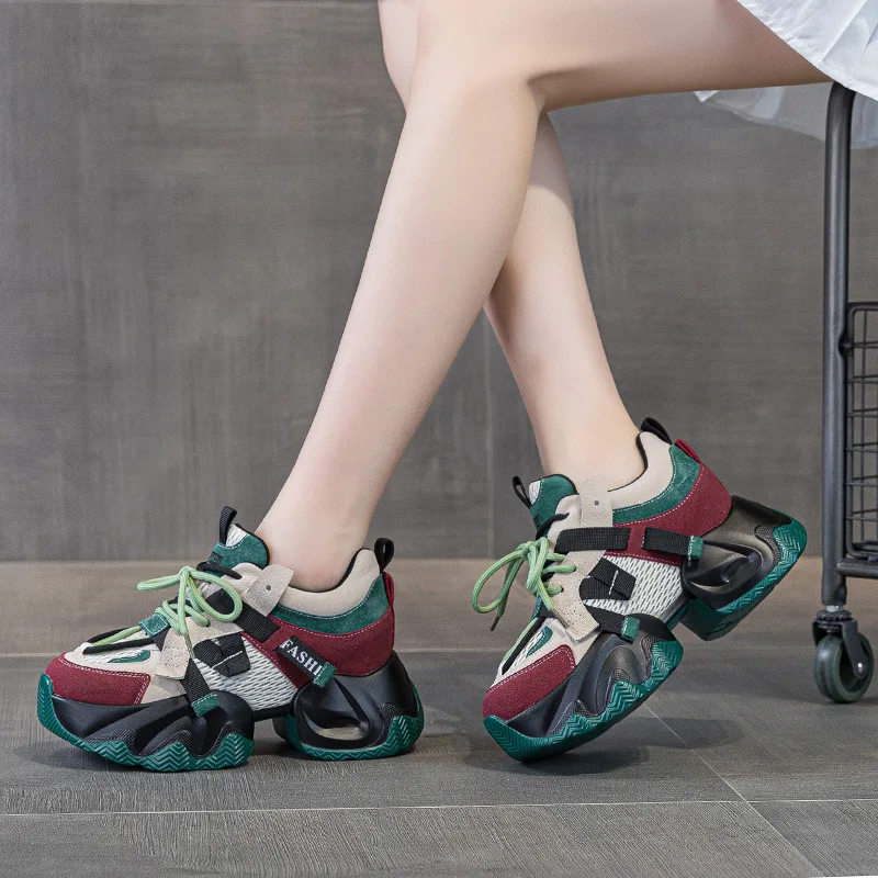 

Женская обувь для папы, весна-осень 2023, новая универсальная кожаная модная спортивная обувь на мягкой подошве, женская обувь