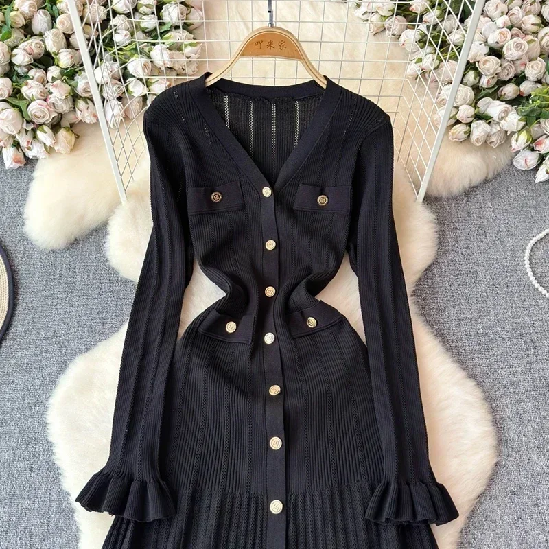 2024 Green Fashion Autumn Winter Knitted Long Dress French Style Letter Buttons Elegant Sweater Dress Lady Office Bodycon