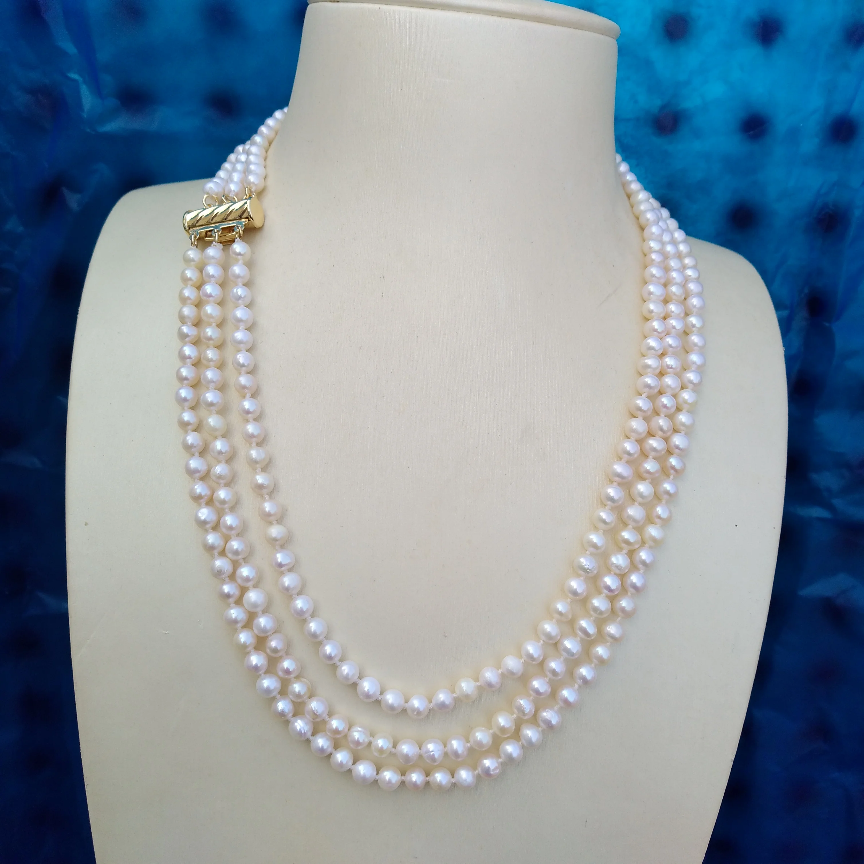 

Triple Rows Natural Seawater 4-5mm white South Sea Real Pearl Necklace 17-19inch