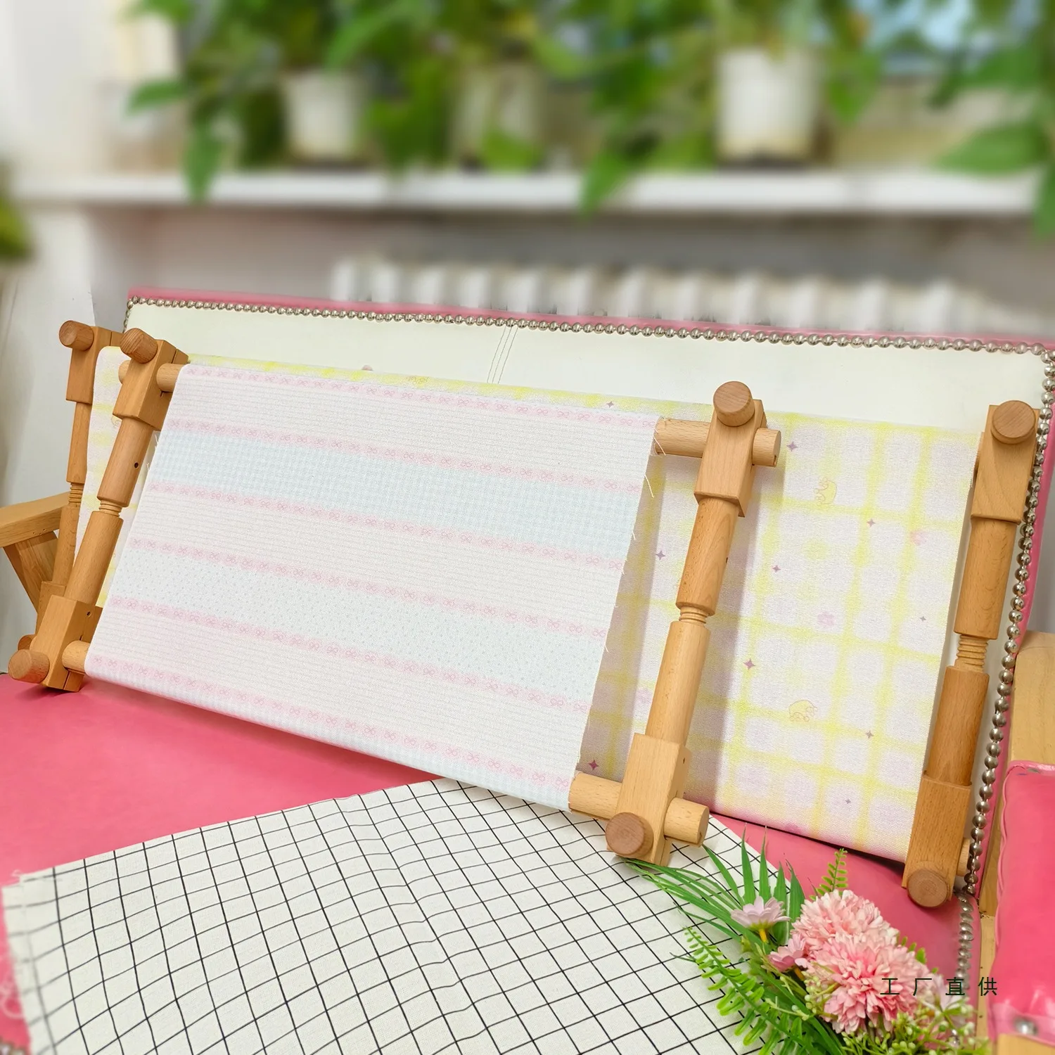 Solid wood cross stitch frame, embroidery embroidery frame embroidery stretch, no cloth can't stretch