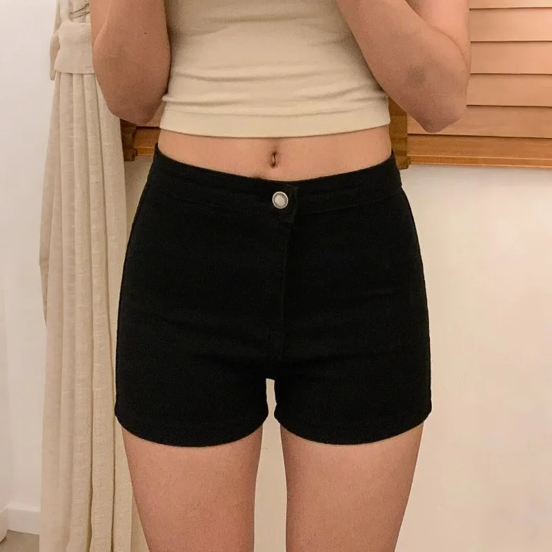 High Waisted Black Denim Shorts for Women in 2026 Summer Slim Fit and Pear Shaped Figure Small Stature Elastic A-line Hot Pants