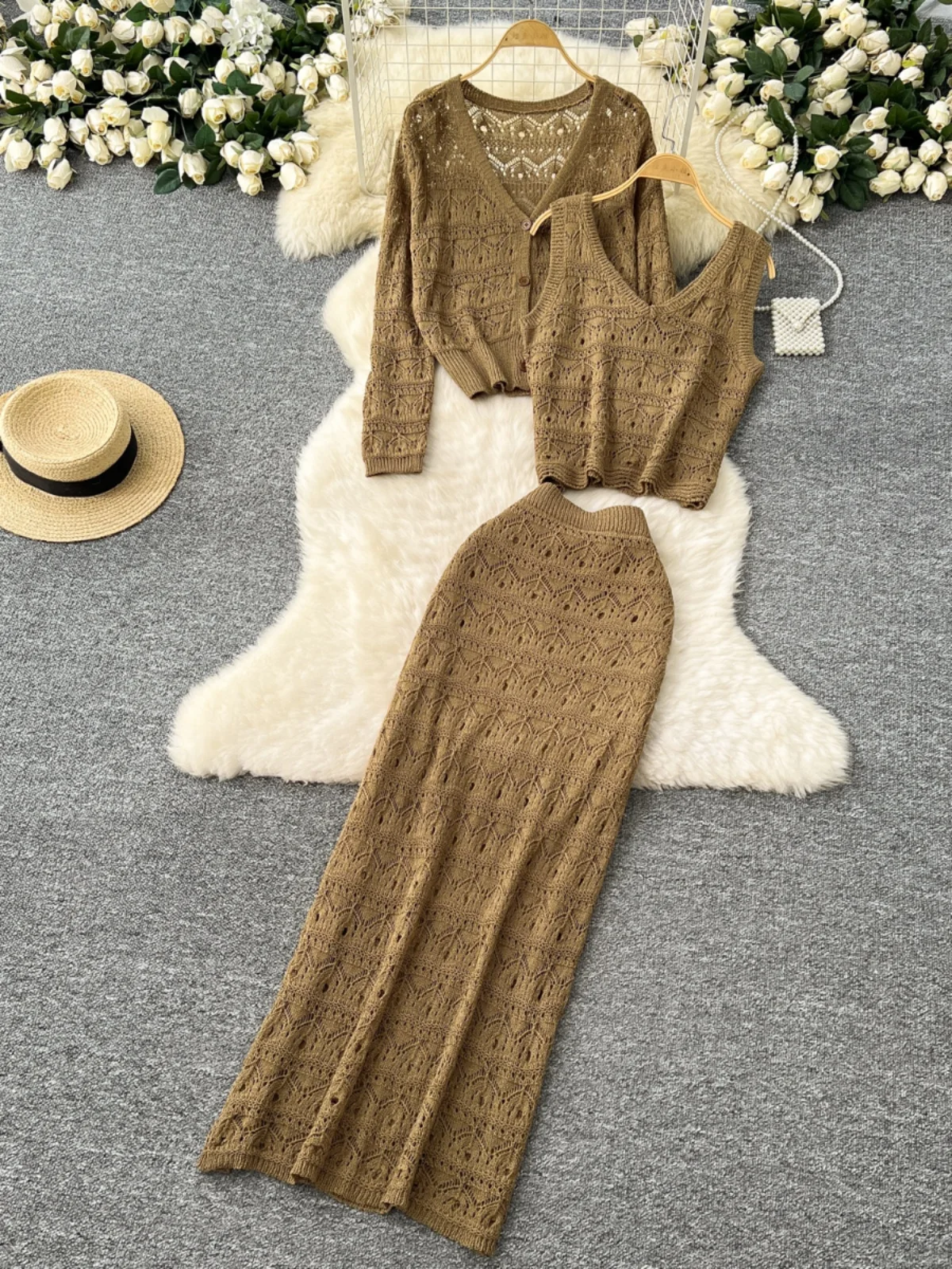 

Elegant Sleeveless Knitted Vest Women's High-End Hollow Hook Flower Design Outer Long Sleeve Cardigan Wrap around Skirt