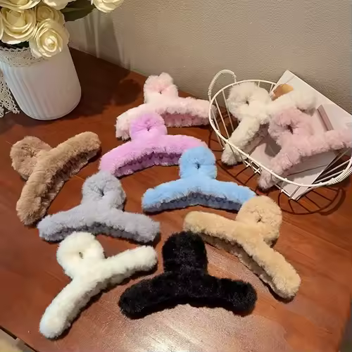 Winter Faux Fur Hair Claw for Women Elegant Acrylic Crab Barrette Hairpin Girl-Hair Accessories Furry Headwear Hair Claw Clip - Image 5