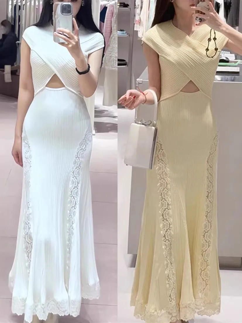 

Элегантное женское платье из трикотажа с кружевными вставками и перекрестным дизайном, приталенное, с коротким рукавом, из летней коллекции.