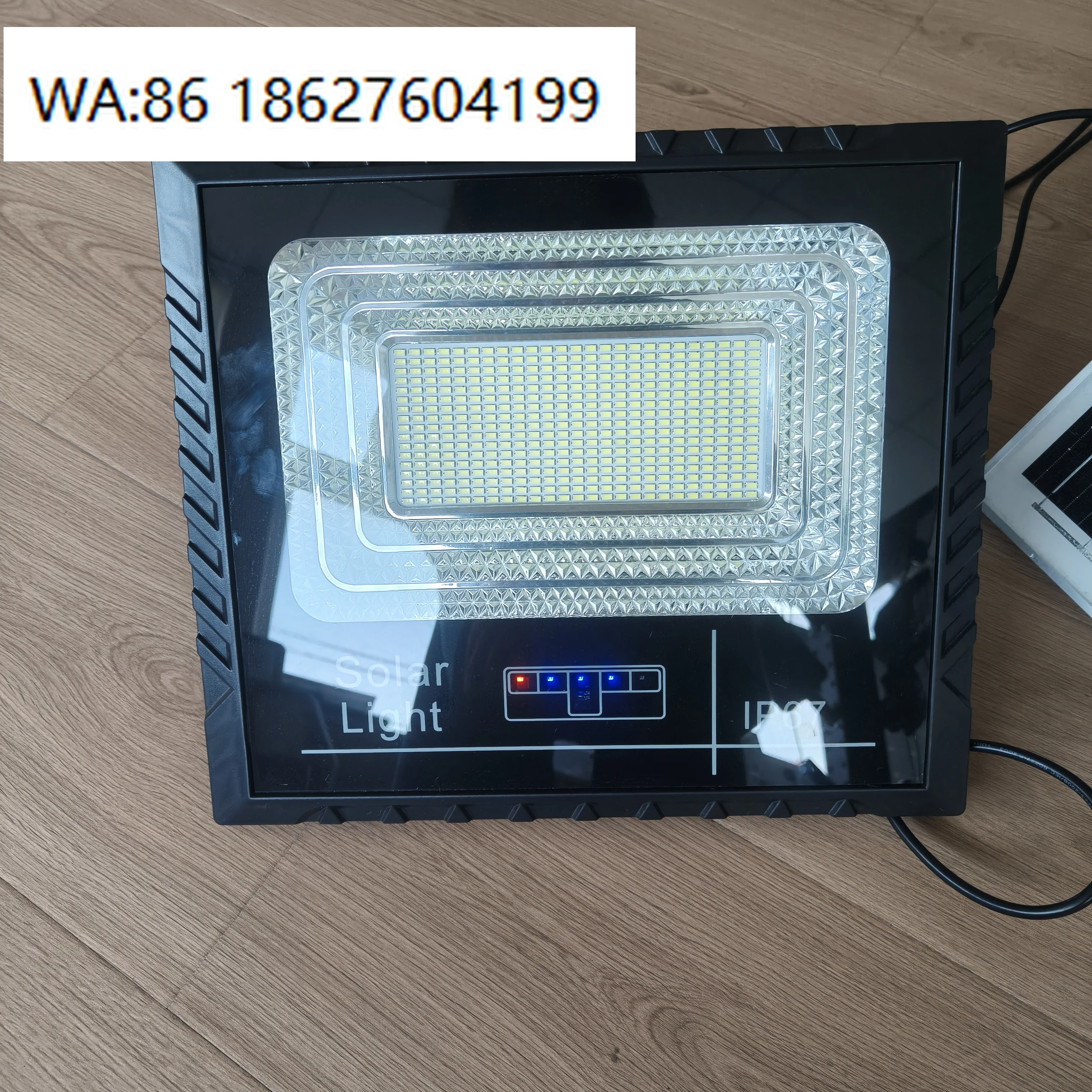 Outdoor Landscape 300W ABS Solar Floodlight With Digital Display IP65 Waterproof For Garden Square Project Use
