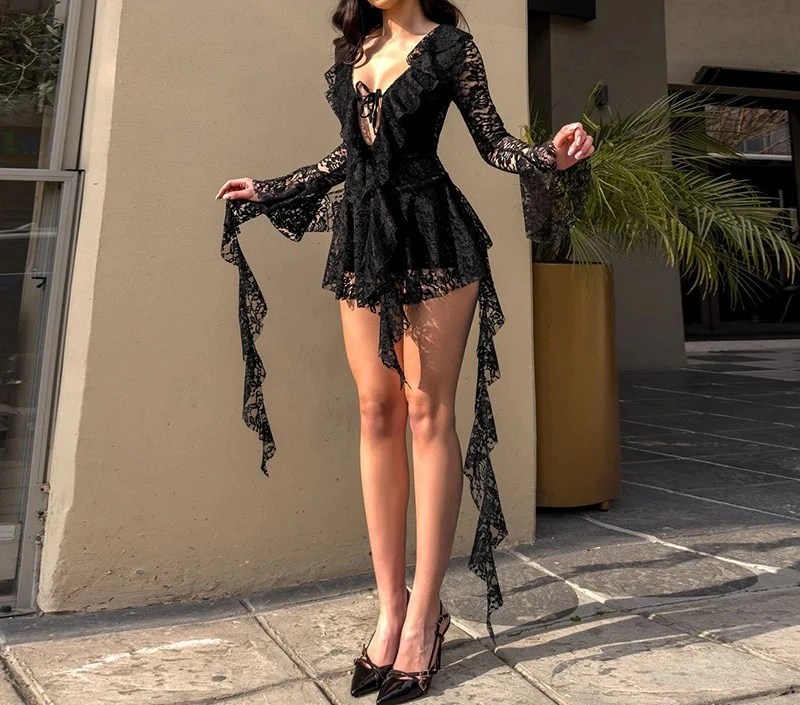 

2025 New Sexy Lace Streamer Tiered Long Sleeve Flared Sleeve Women's Dress