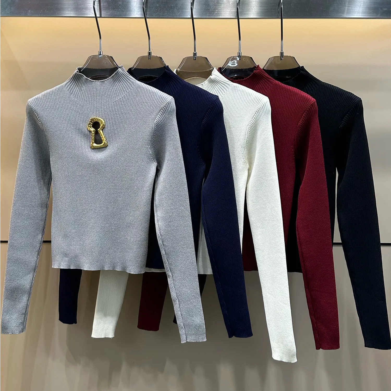 Ausgehöhlter Metallverschluss-Pullover für Damen, Einfarbiger Slim-Fit Strickpullover, Herbst Rollkragenpullover mit Langen Ärmeln, Y2K Top