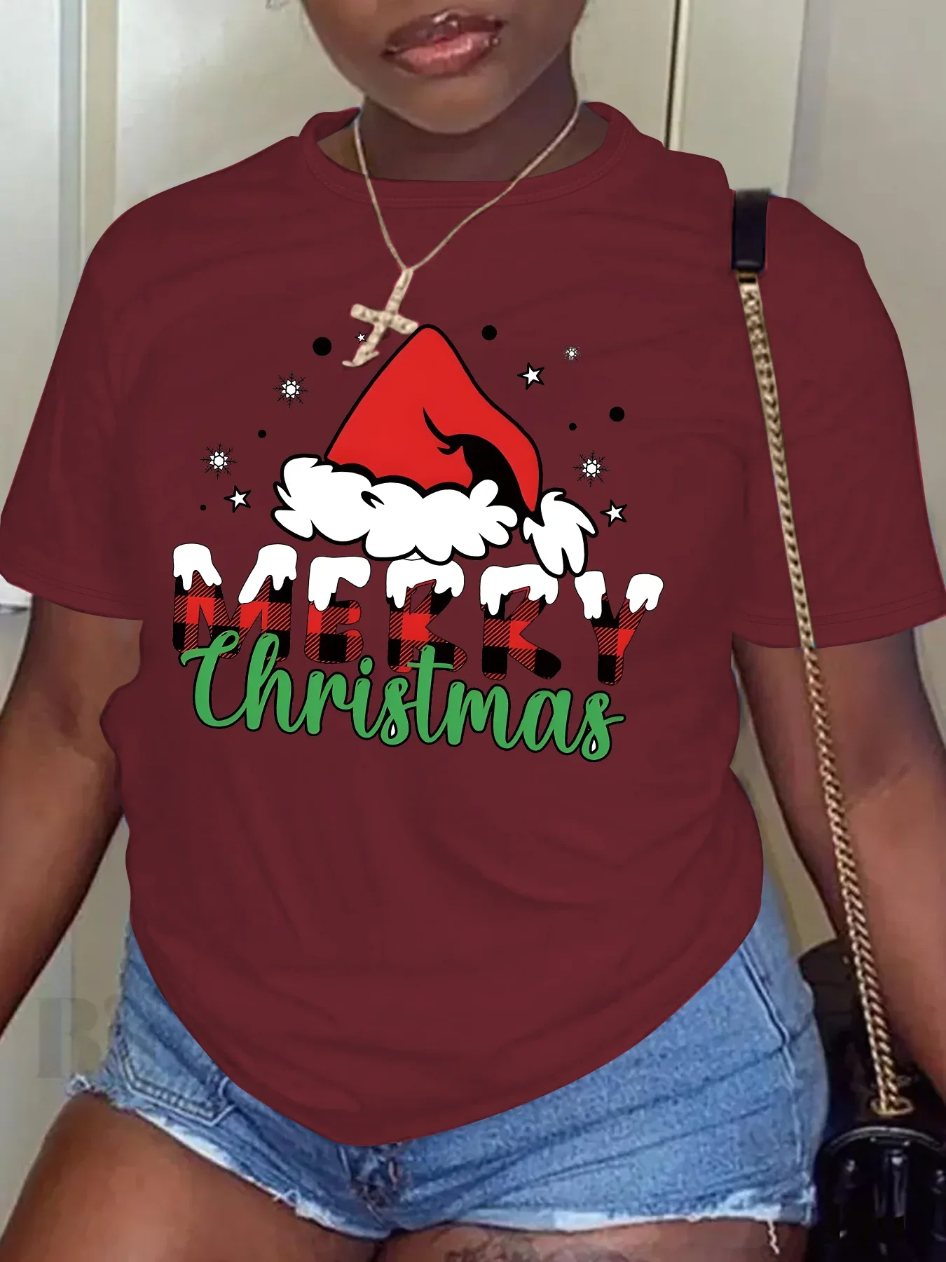 Artı Boyutu kadın T-shirt Yaz Rahat Kısa Kollu Yuvarlak Boyun Baskılı Grafik Noel Şapka Mektup MERRY Artı Boyutu T-shirt