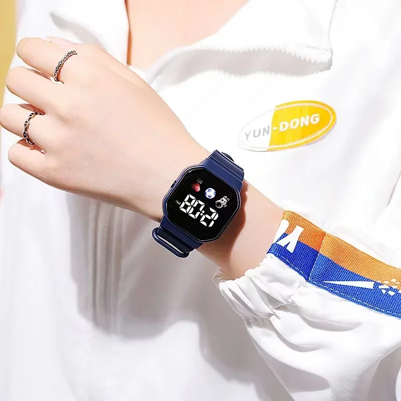 22 ساعة نسائية، كاجوال، عصرية، تجارية، متعددة الاستخدامات، بسيطة، عالية التقنية، عالية القيمة