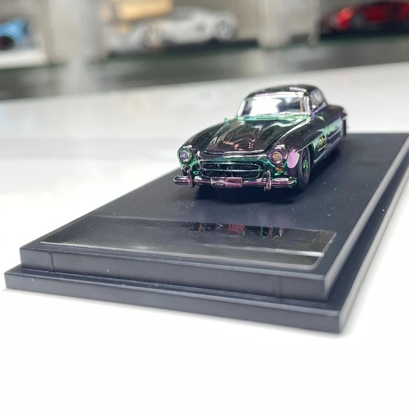 Para DCM Mercedes-Benz 300SL Vintage, Puerta Tipo Gull Wing, Color Plateado, Modelo de Coche de Aleación a Escala 1:64, Adorno Coleccionable