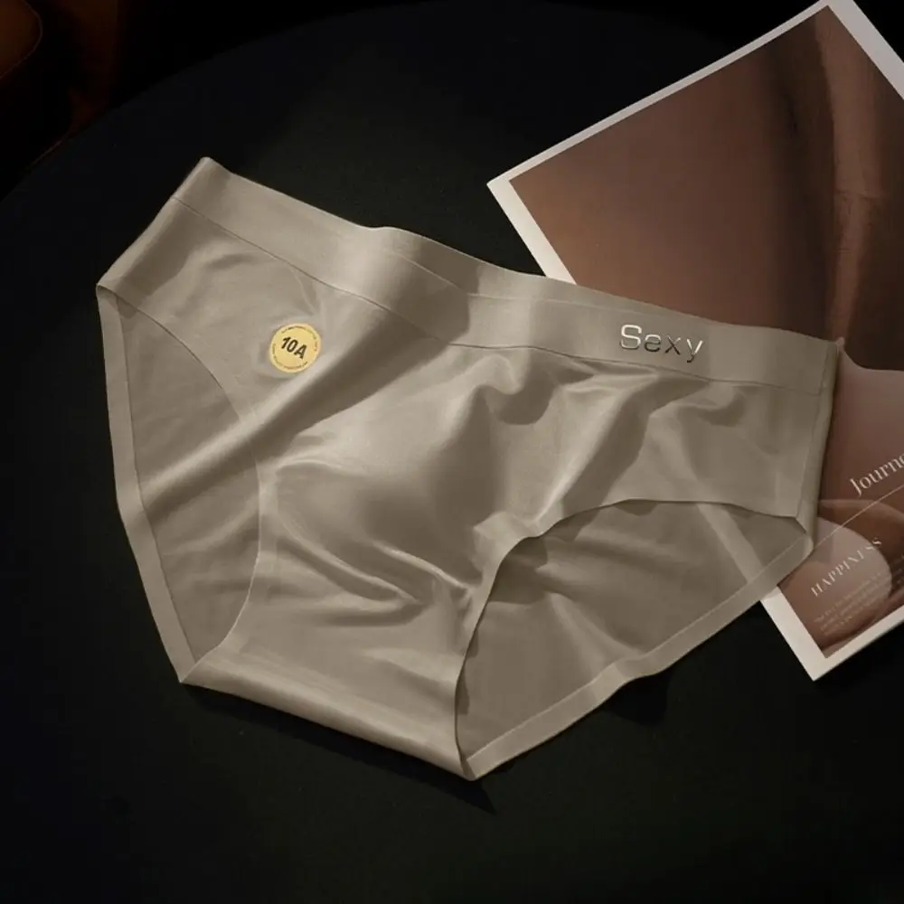 

Solid Color Summer Thin Satin Briefs Men Simple Underpants Ice Silk Panties Breathable Quick Dry Seamless Underwear Men Summer