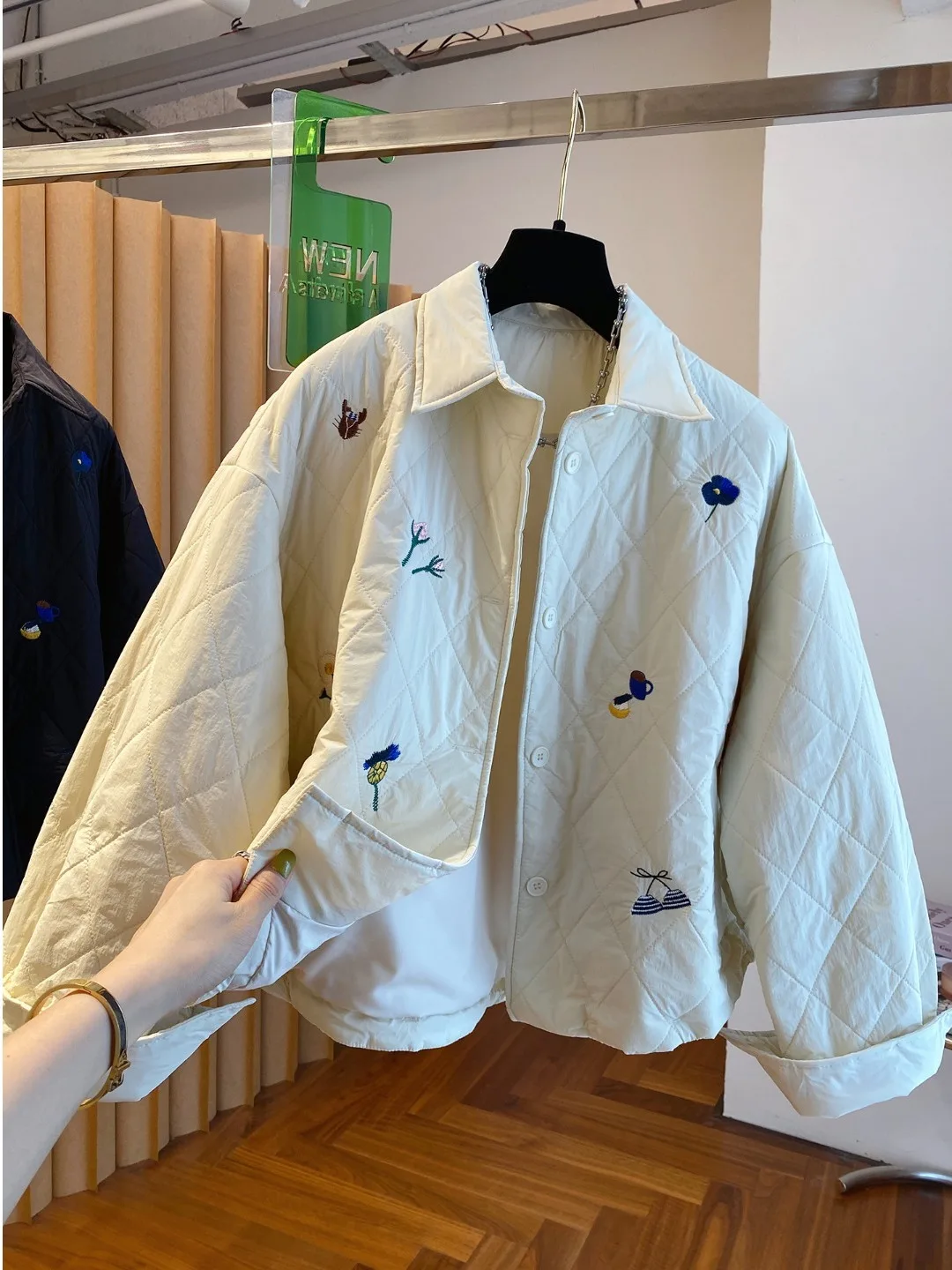Korean Style Casual Embroidered Cotton Jacket Women's Winter Lightweight Warm Loose Slimming Cotton Top Shirt