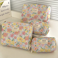1Pc Vintage Flower Women Handbag Quilted Bag Portable Cosmetic Makeup Travel  Zipper Bags Lipstick Storage Mini Pouch