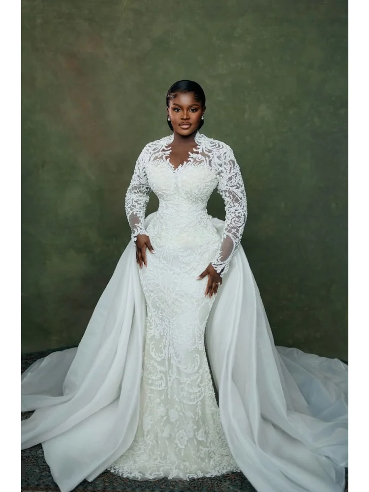 Customized New gorgeous and exquisite classic white lace mermaid style wedding dress with deep V-neck lace embroidery  novia