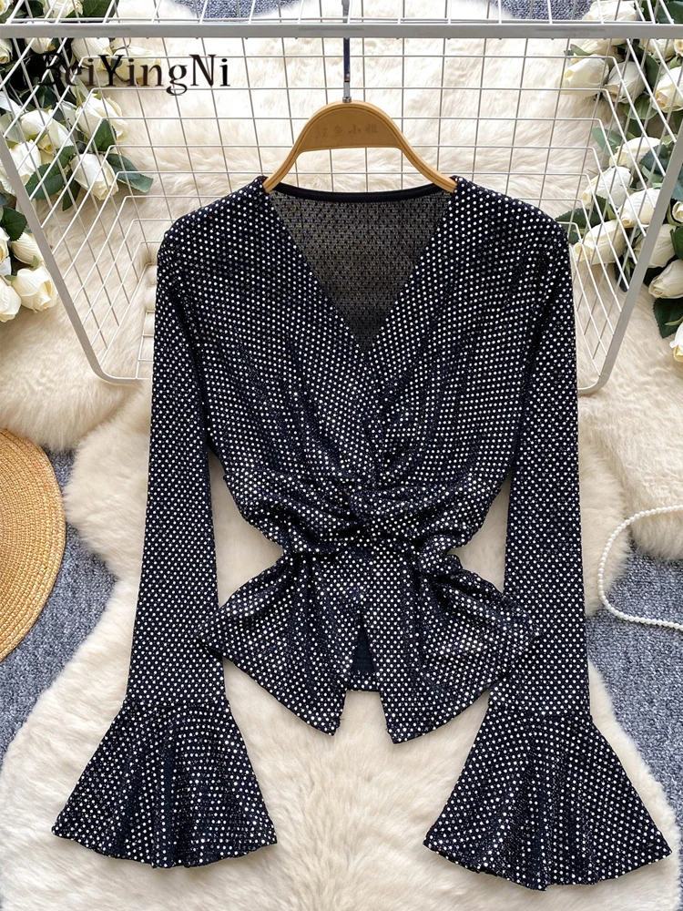 

Beiyingni, роскошные элегантные женские топы, осень-зима 2025, новая модная футболка с v-образным вырезом и рюшами и расклешенными рукавами, женские тонкие футболки с блестками