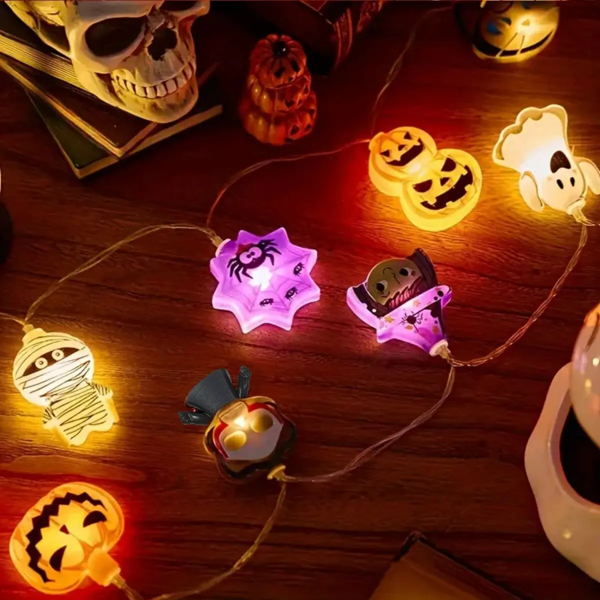1 Buah Lampu Tali LED 8 Elemen Halloween Pencahayaan Suasana Horor Bertenaga Baterai dengan Kerangka Laba-laba Labu Kucing Penyihir Hantu