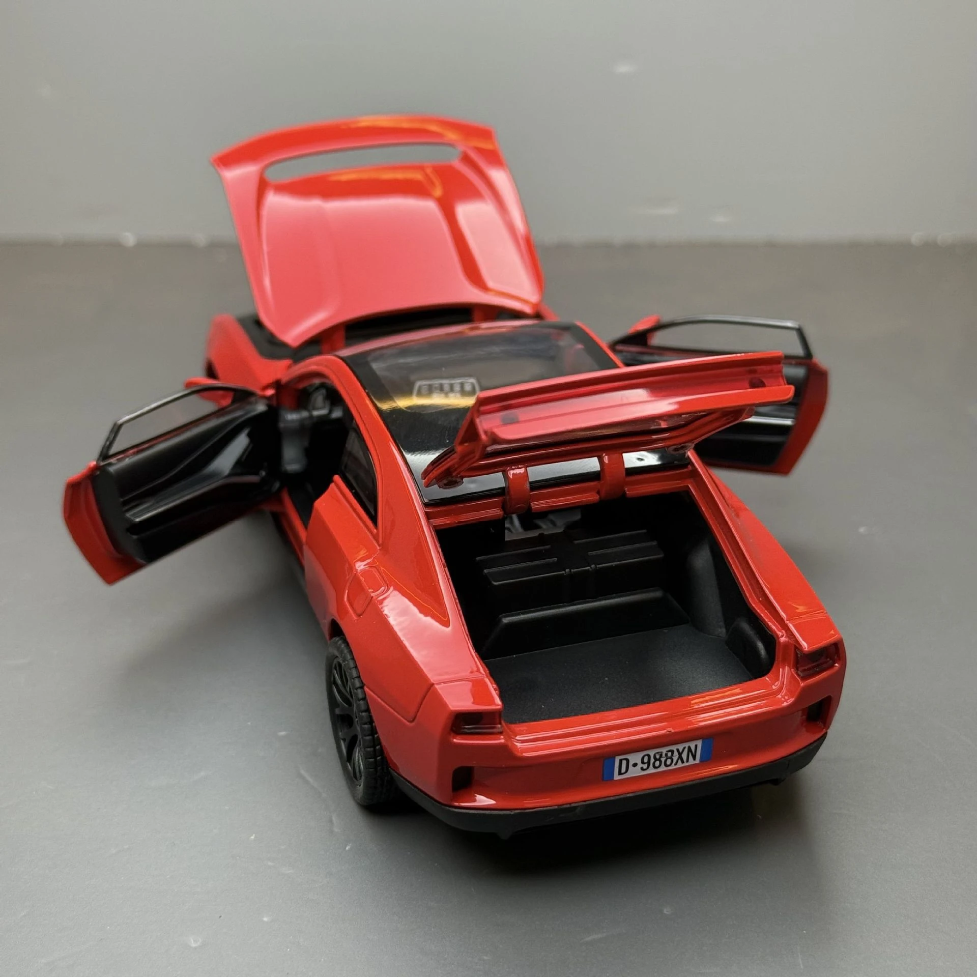 1:32 SRT Hellcat Alloy Car Model Diecasts Metal Sports Car Vehicles Model Simulation Sound Light Toys Gifts