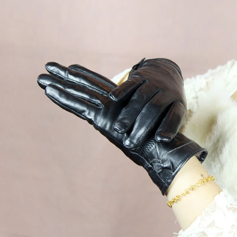 Women's Handmade Bowknot Leather-Like Fashion Gloves, Winter Warm and Thickened