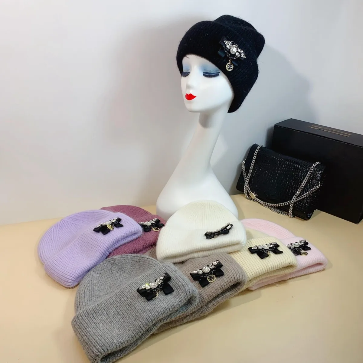 

Butterfly Knot Handmade Water Diamond Thickened Rabbit Hair Knitted Hat Warm Knitted Hat Protective Women's Hoodie Winter