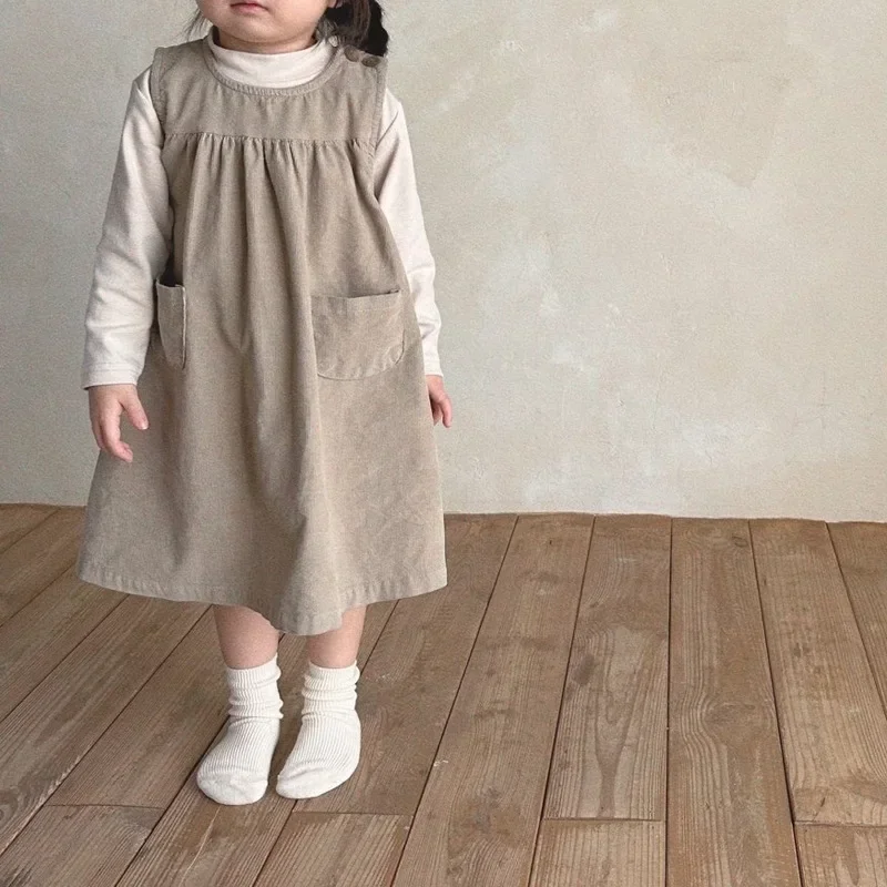 2024 Spring New Baby Girl Sleeveless Vest Dress Infant Toddler Cute Solid Princess Dress Children Corduroy Casual Pocket Dress