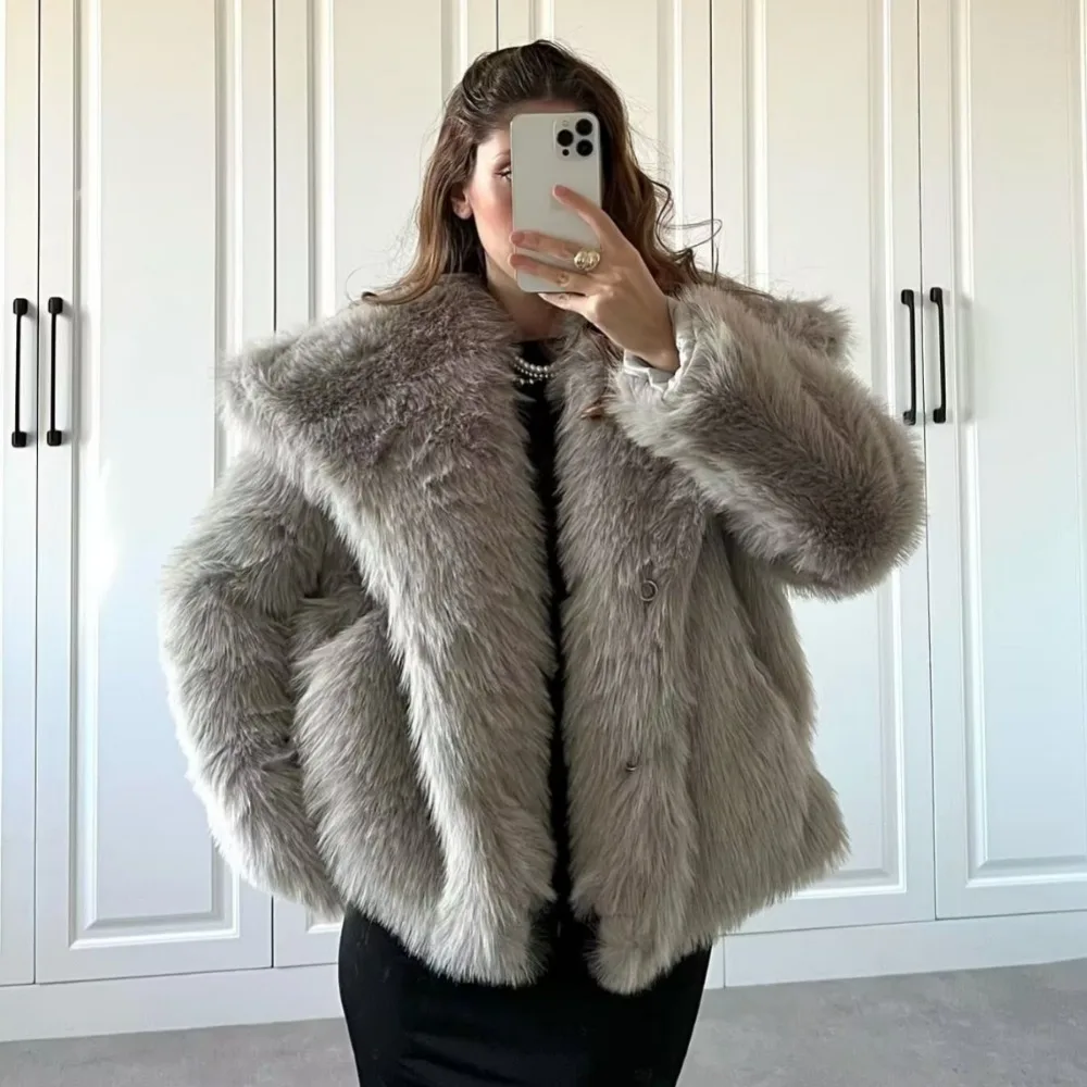 Faux Fox Fur Jacket Female 2024 Winter New Fashion Gradient Fluffy Fur Coat Women High Street Luxury Big Fur Collar Overcoats