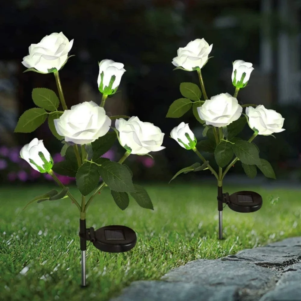 أضواء الورد الشمسية LED المقاومة للماء في الهواء الطلق مع 5 رؤوس زهور مضاءة واقعية مصباح ديكور للحديقة لتزيين الفناء المنزلي #1