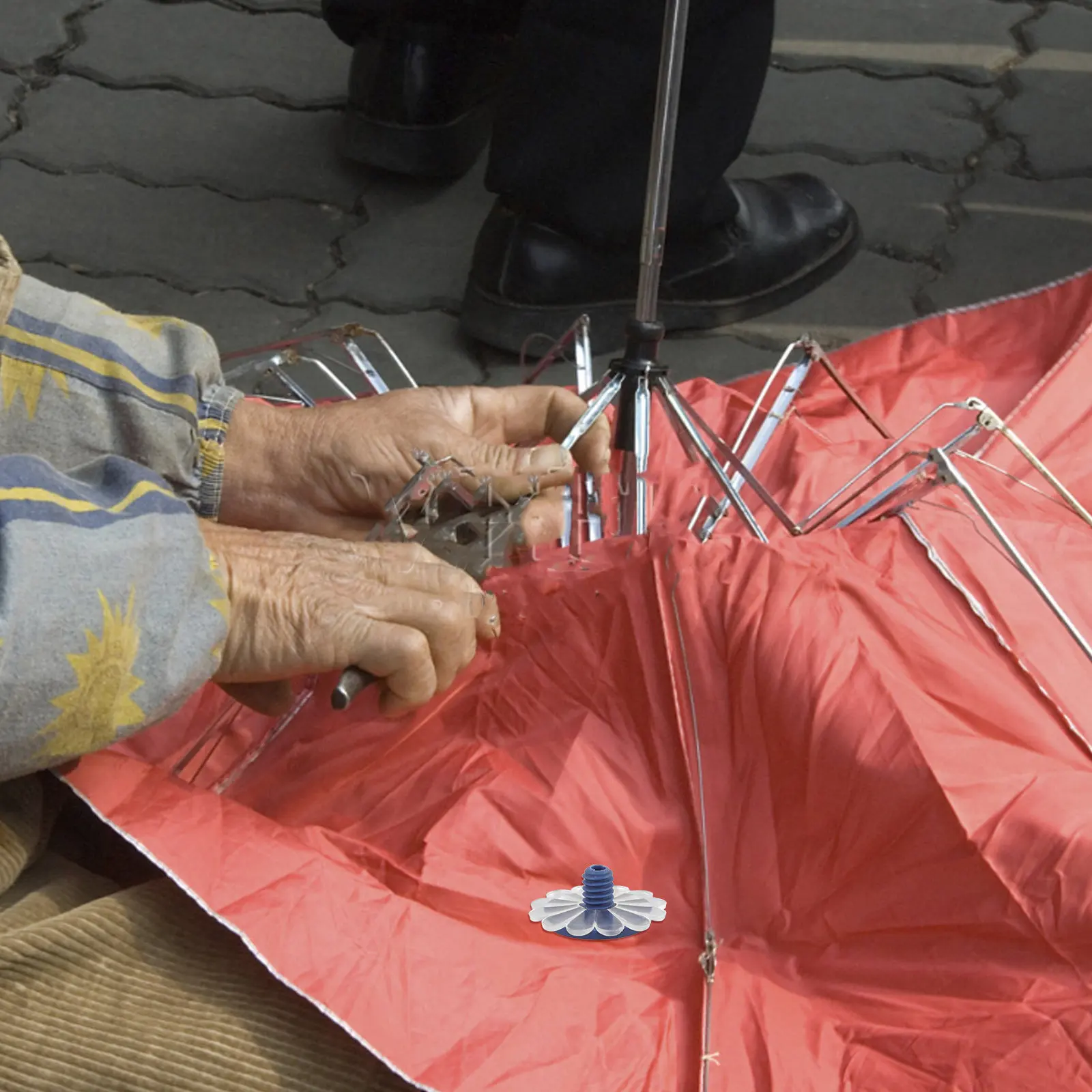 

2 комплекта сменных наконечников для зонтов: долговечные, безопасные, из пластика и силикона, легко заменяемые, совместимы с различными типами зонтов