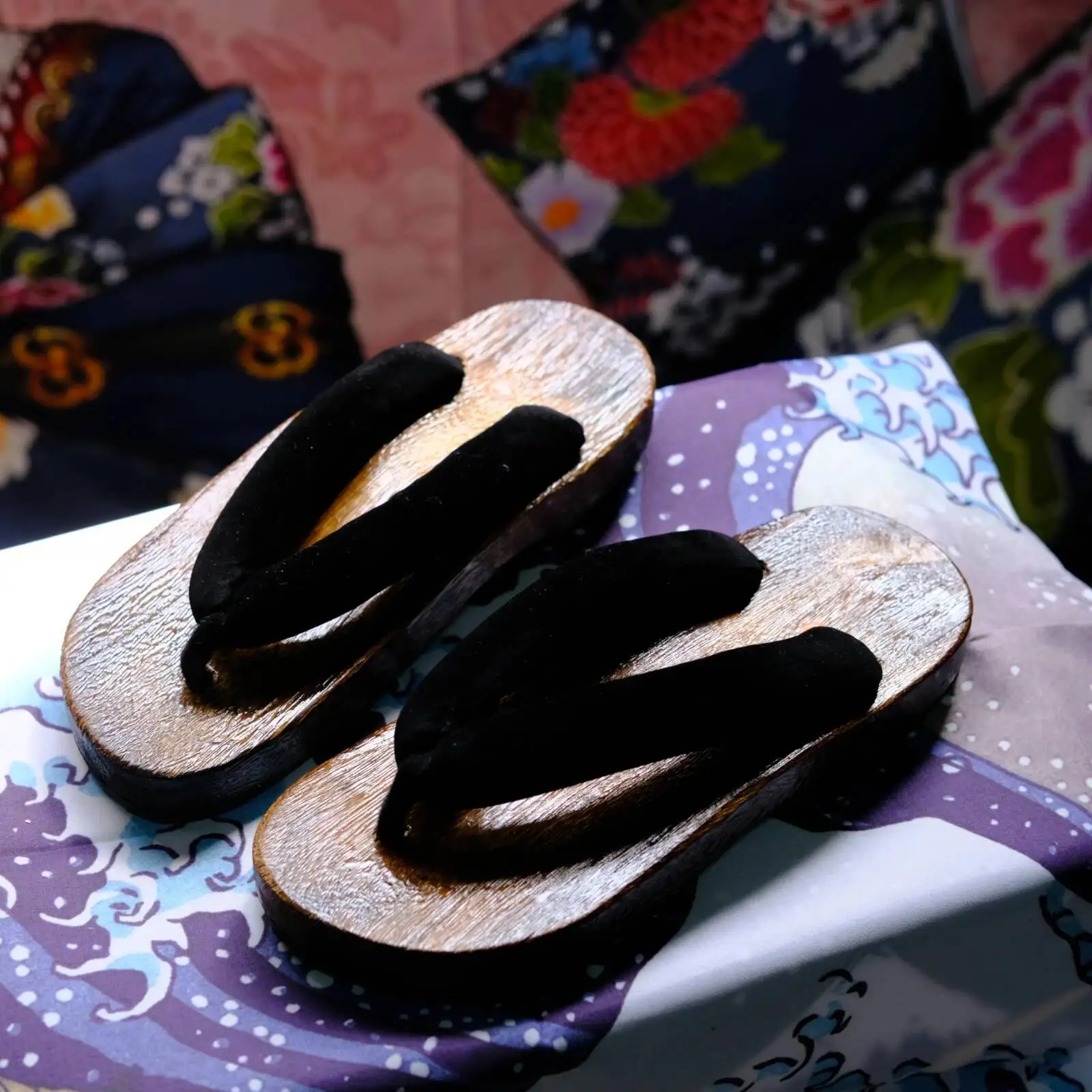 Man Wooden Slippers Japanese Geta Flip Flops Cos Demon Slayer Wood Thick Sole Coplay Shoes Slippers Japanese Clogs Sandals